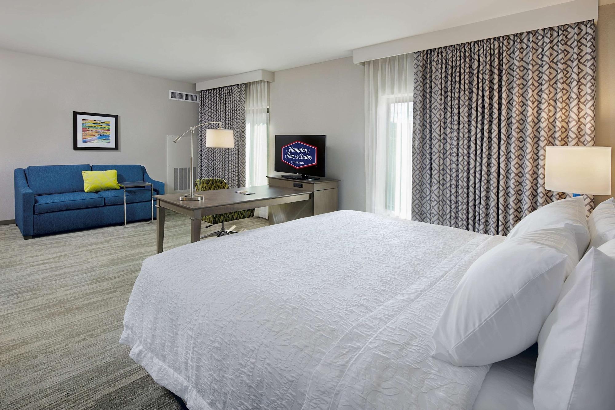 Hotel Hampton & At Csus