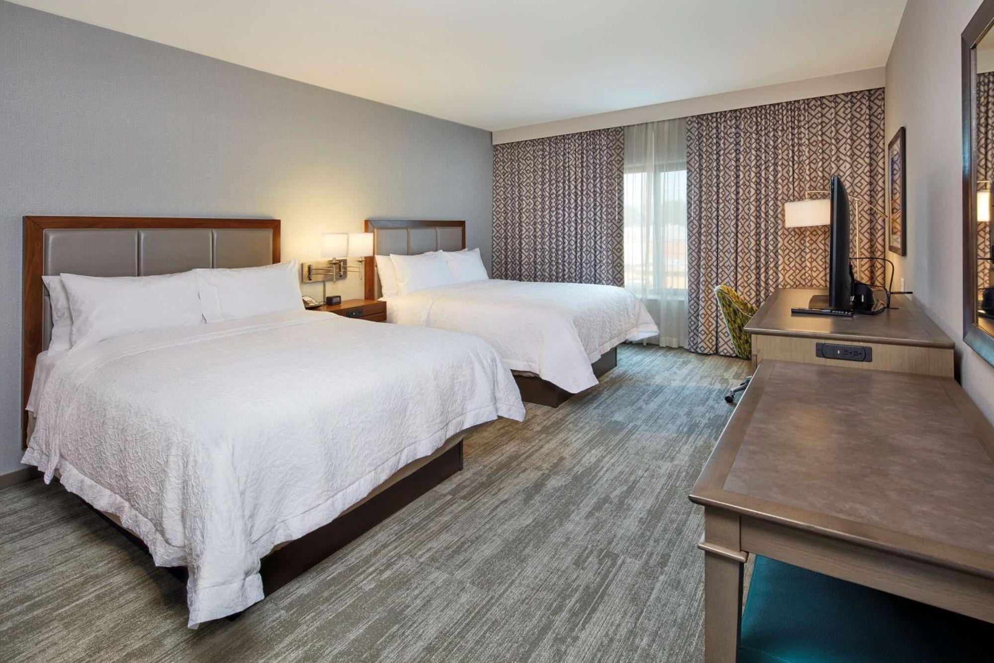 Hotel Hampton & At Csus Sacramento