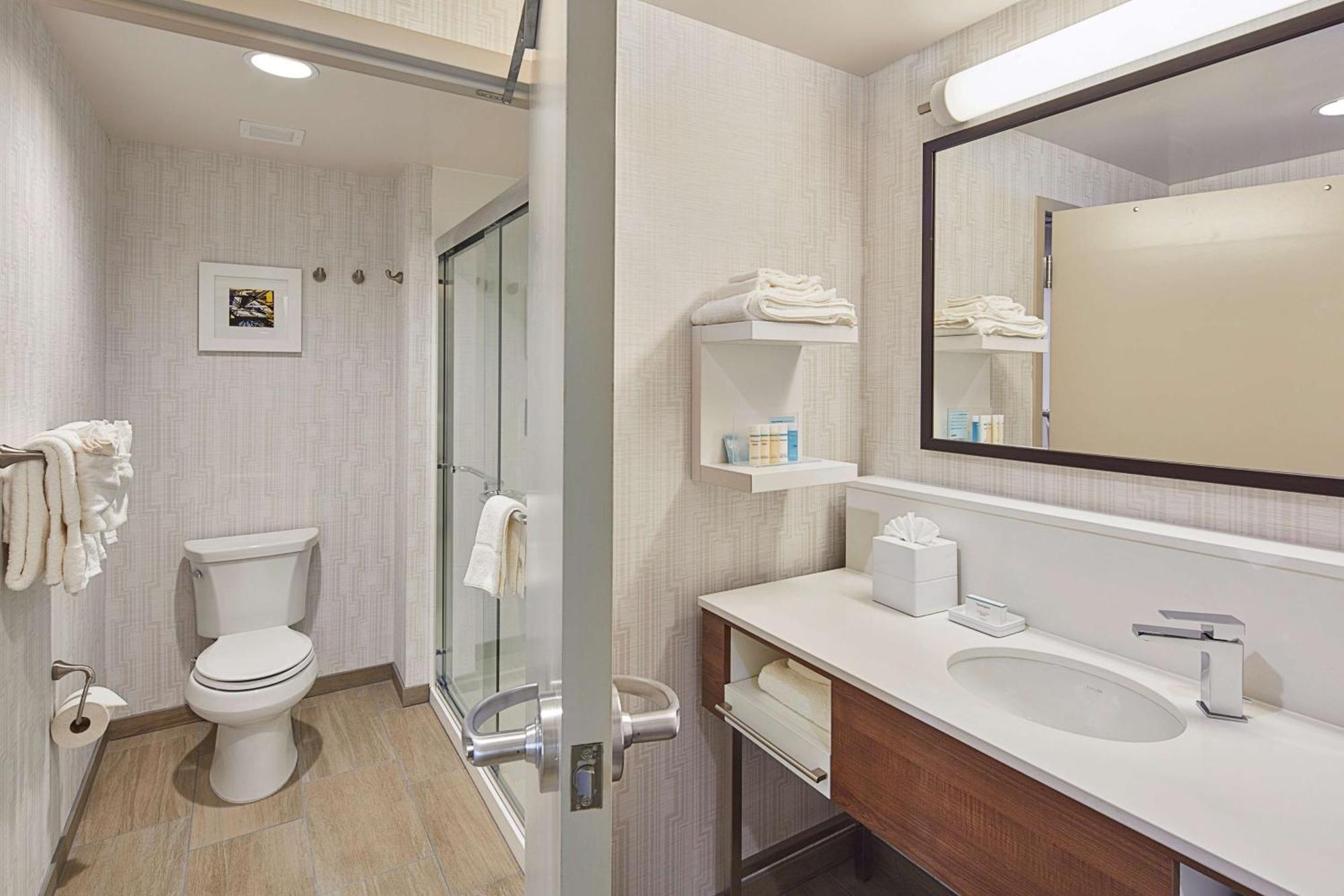 Hotel Hampton & At Csus Sacramento