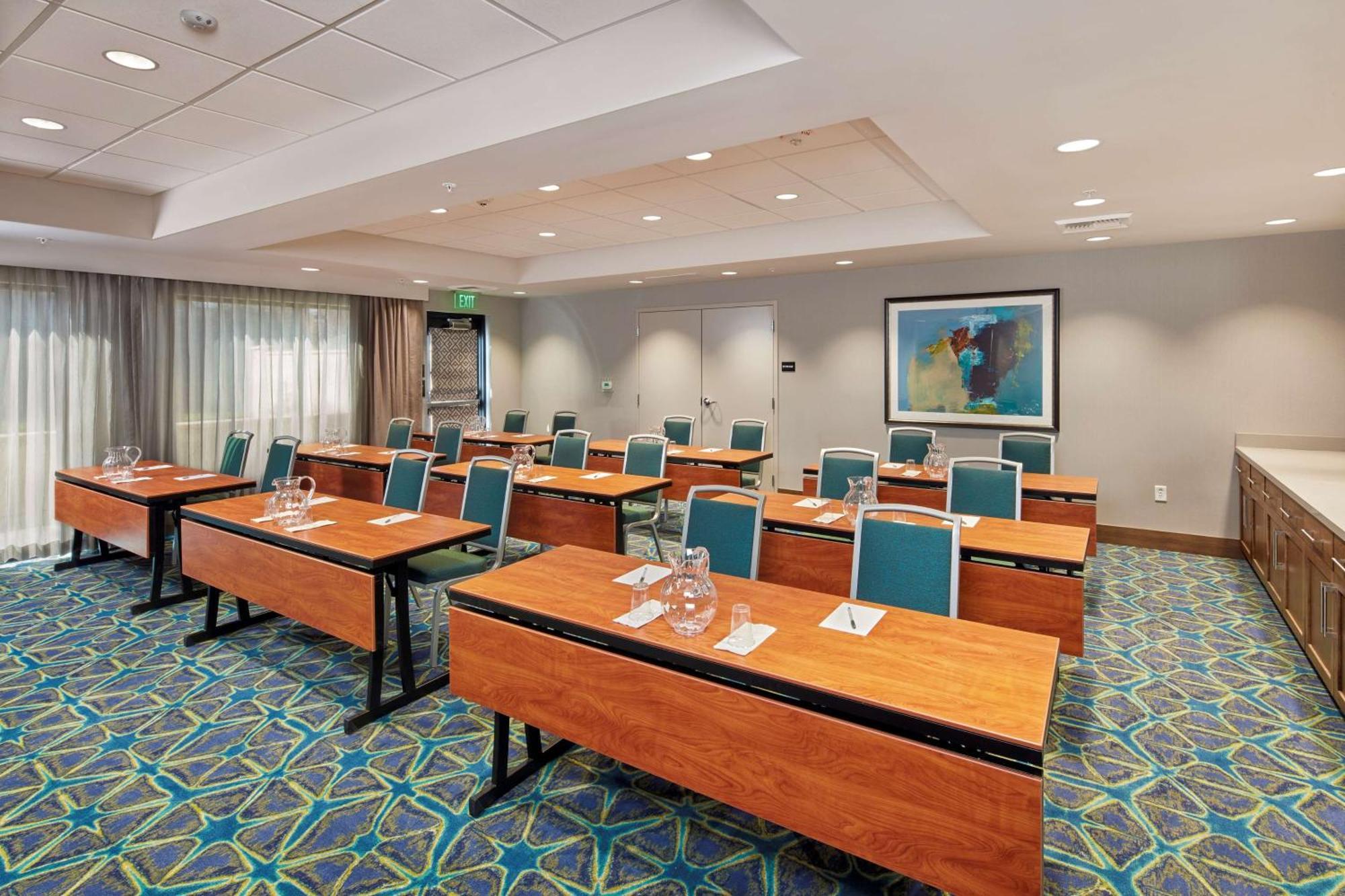 Hampton & At Csus Hotel Sacramento