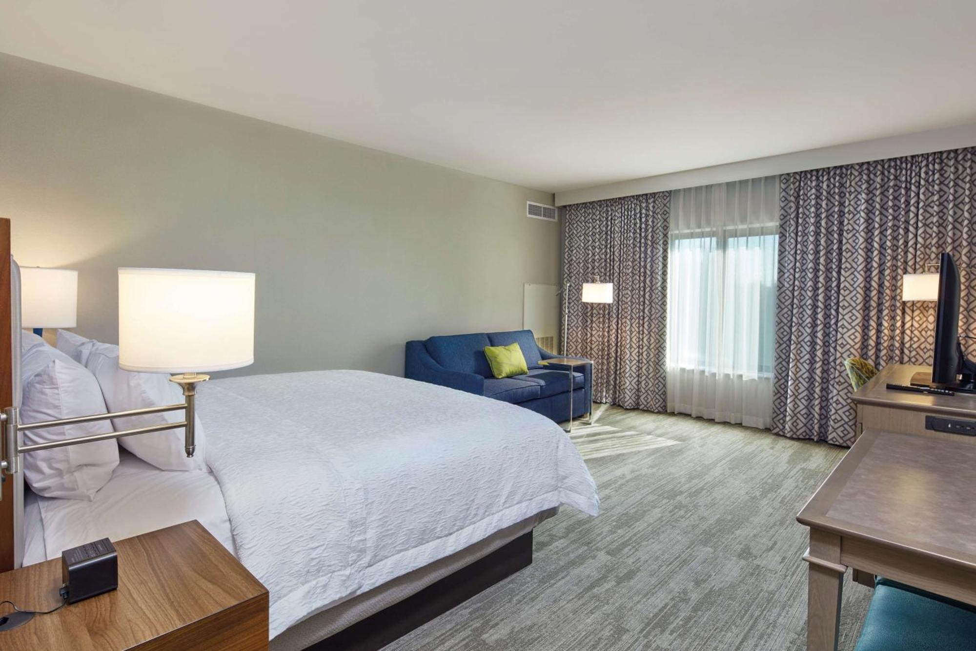 Hotel Hampton & At Csus Sacramento